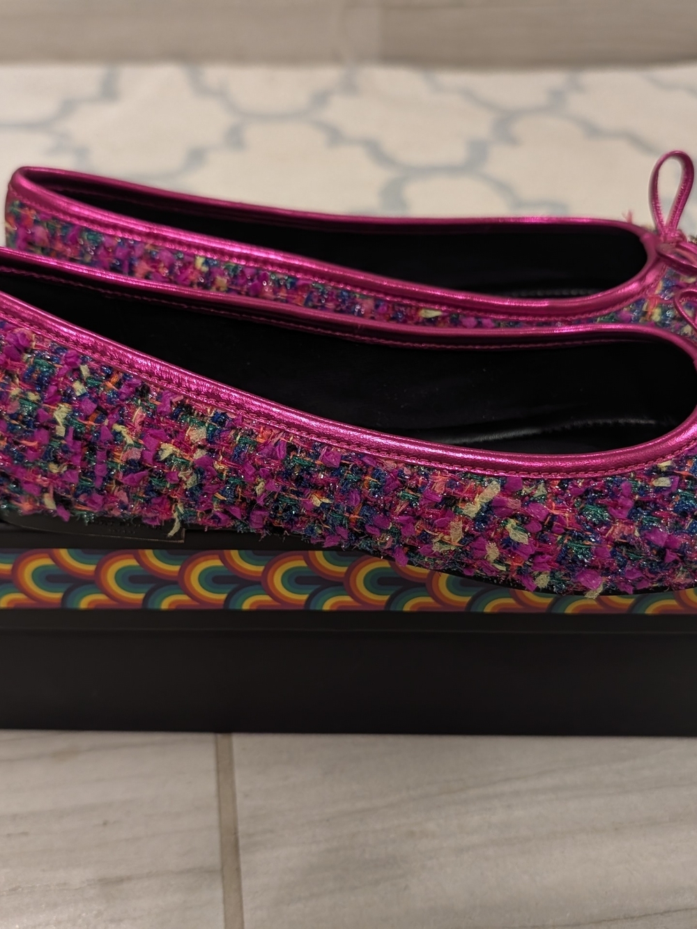 Kurt Geiger Fuchsia Metallic Ballet Flats with Embellished Tweed. 8.5 New - Picture 3 of 6